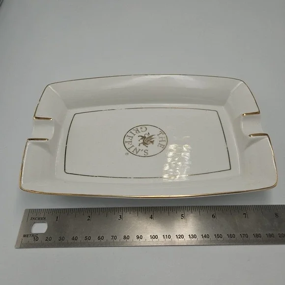 The Griffins‎ Cigar Ashtray Porcelain By Design Gold Trim New Orleans LA 8x5.5 - Picture 3 of 3